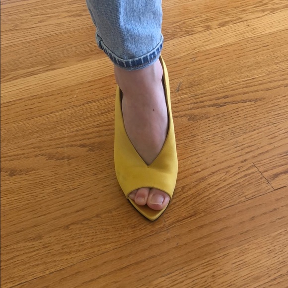 Burberry runway satin wedges - Picture 3 of 6